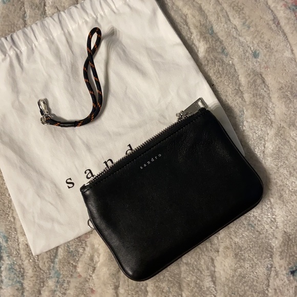 Sandro Soft leather wristlet. - Picture 4 of 12